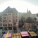Koenigstrasse Duerer Διαμέρισμα *